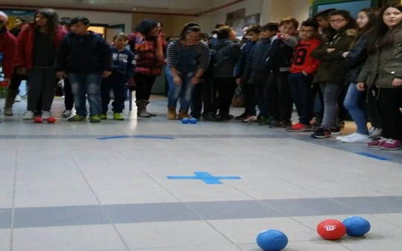 Αθλητική εκδήλωση διοργάνωσαν το Σωματείο ΑμεΑ, Τα Παιδιά της Άνοιξης και το Γυμνάσιο Τρικάλων