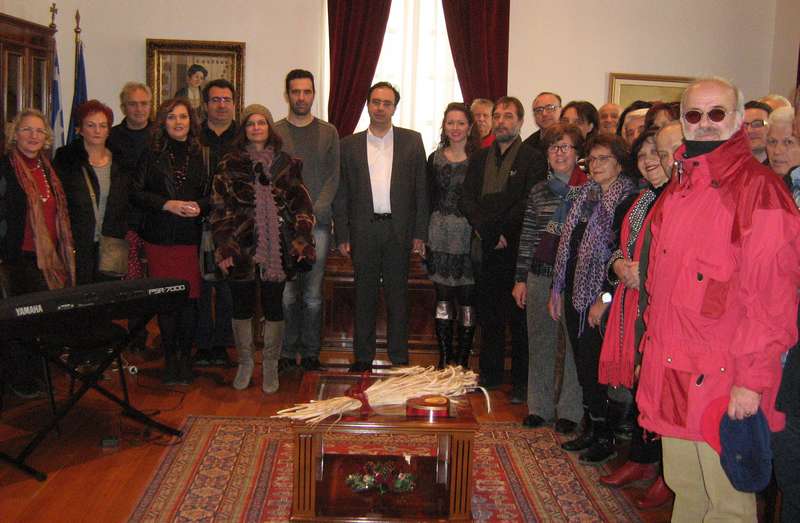 Χριστουγεννιάτικα κάλαντα στον Δήμαρχο Βέροιας