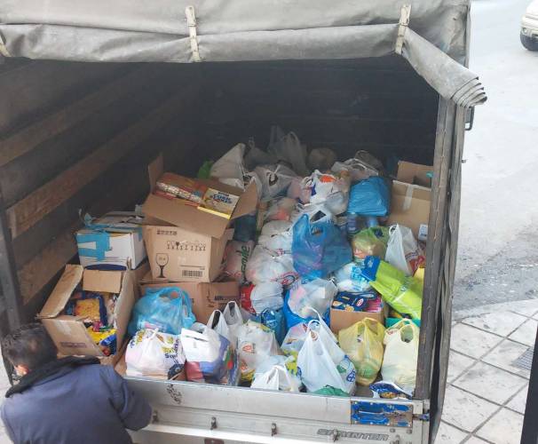 Ξεπέρασαν τους δύο τόνους τα τρόφιμα που συγκεντρώθηκαν από ΚΑΠΑ και ΚΕΠΑ