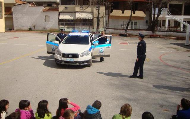Ενημέρωση σε θέματα κυκλοφοριακής αγωγής και ασφάλειας στο 6ο Δημοτικό Νάουσας