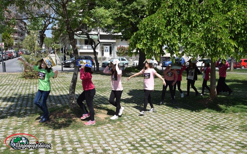 Την αγάπη για το βιβλίο και το διάβασμα μετέφεραν οι ομάδες του ΔΗ.ΠΕ.ΘΕ Βέροιας με δρώμενα στην πόλη (φωτογραφίες, βίντεο)