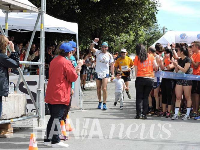 Συμμετοχή αθλητή του Συλλόγου Δρομέων Βέροιας στον Μαραθώνιο της Κρήτης