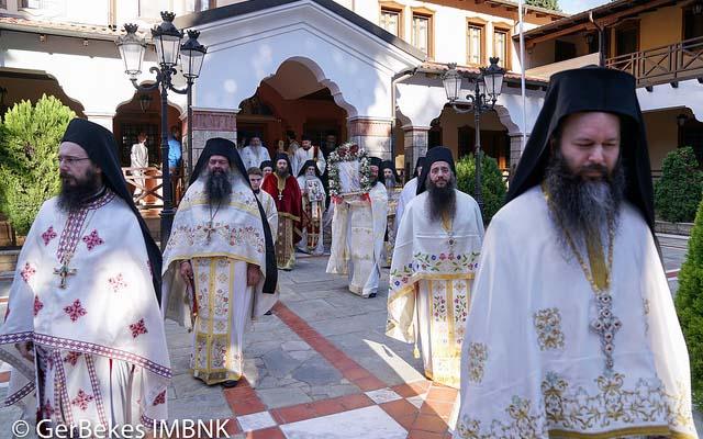 Πανηγυρικός εσπερινός και κουρά νέου Μοναχού στην Παναγία Δοβρά