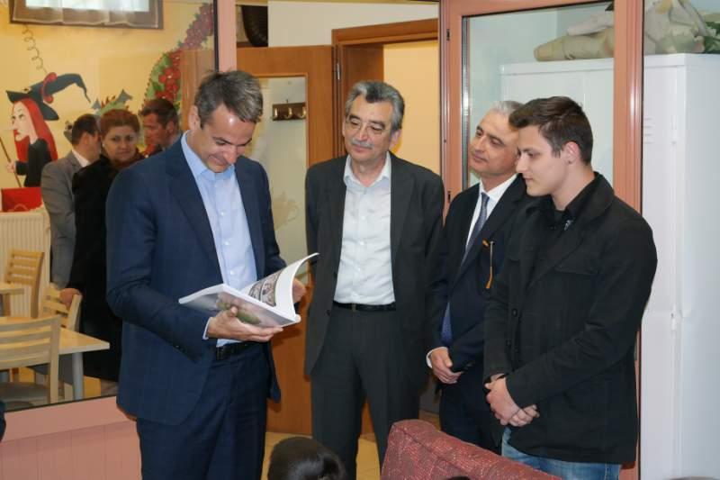 Ο Κυριάκος Μητσοτάκης επισκέφθηκε το Σπίτι της Βεργίνας