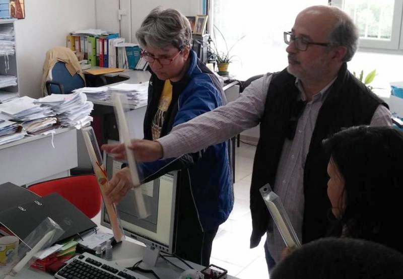Λαμπάδες από τα Παιδιά της Άνοιξης δώρισαν οι φοροτεχνικοί