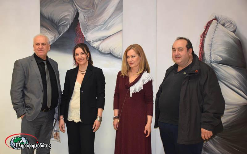 Εγκαινιάστηκε η έκθεση της Παναγιώτου Μαρίας “Κόκκινο στο Άσπρο” στην Γκαλερί Παπατζίκου (φωτογραφίες)