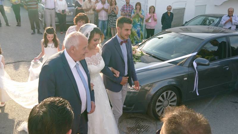 Ο πρόεδρος του ΚΑΠΑ Βέροιας Στέργιος Διαμάντης πάντρεψε την κόρη του (φωτογραφίες)