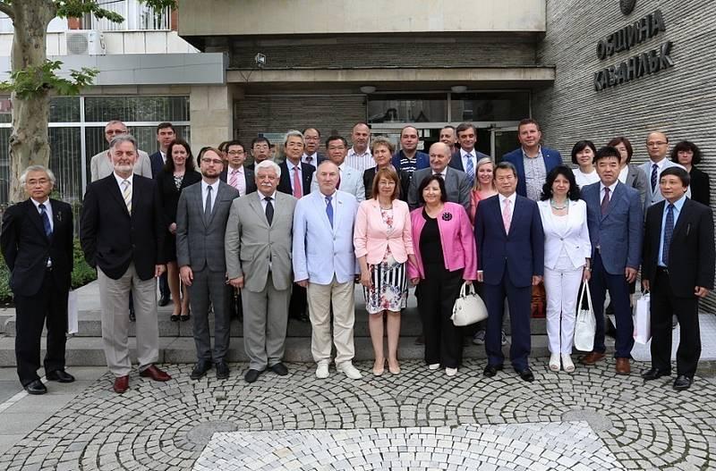 Μαυροκεφαλίδης και Παπαϊωάννου στο “Φεστιβάλ των ρόδων” στο αδελφοποιημένο Καζανλάκ