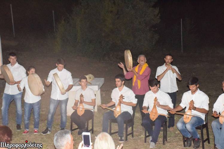 Παραδοσιακή μουσική βραδιά στο Ιερό της Μητέρας των Θεών στο Βέρμιο κάτω από το Αυγουστιάτικο φεγγάρι (φωτογραφίες, βίντεο)