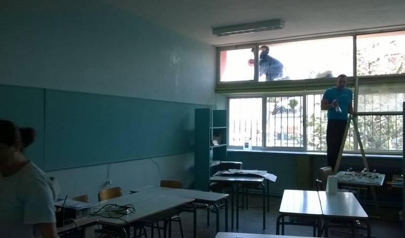 Οι γονείς των μαθητών έβαψαν το 9ο Δημοτικό Σχολείο Βέροιας