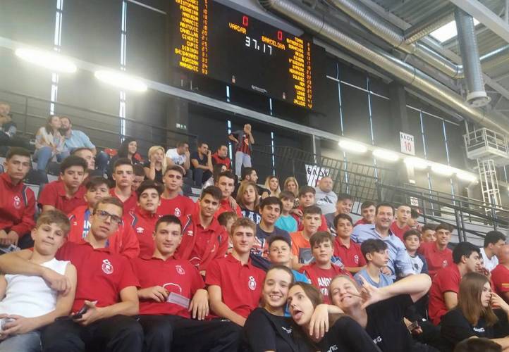 Στα Σκόπια οι παίδες του Φιλίππου – Γέμισε το Φιλίππειο παιδιά