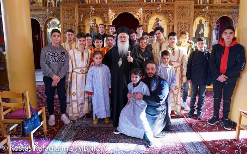 Θεία Λειτουργία στον Ιερό Ναό Αγίου Νεκταρίου & Αναλήψεως του Κυρίου Βεροίας – Χειροθεσίες Αναγνωστών
