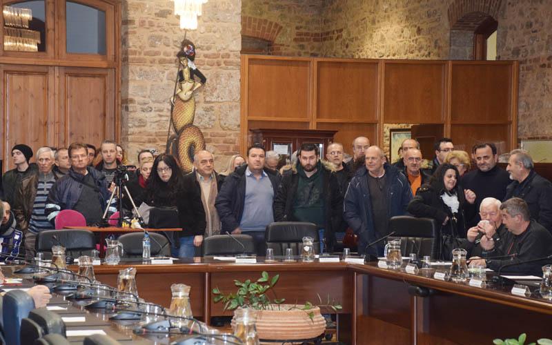 Δημοτικό Βέροιας: Αναβλήθηκε το θέμα των Ρομά Εργοχωρίου – Δυναμική εμφάνιση των κατοίκων Εργοχωρίου (βίντεο)