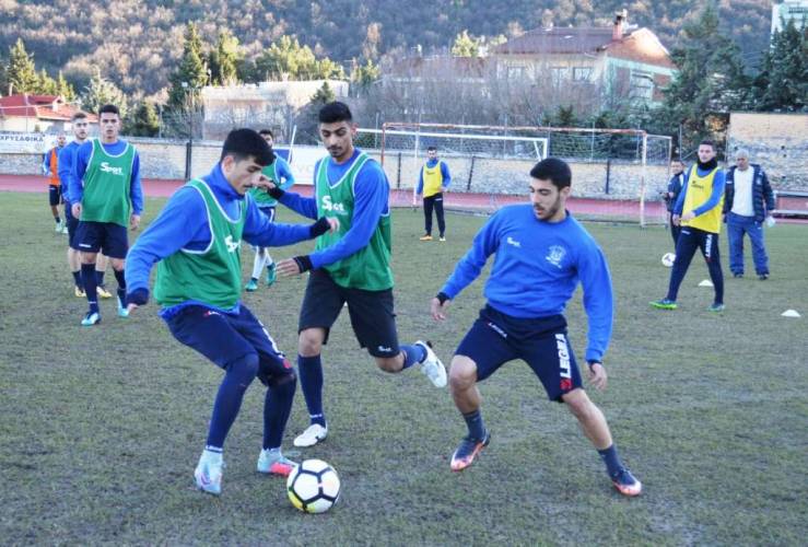 Την Κυριακή με Αλμωπό η Νάουσα