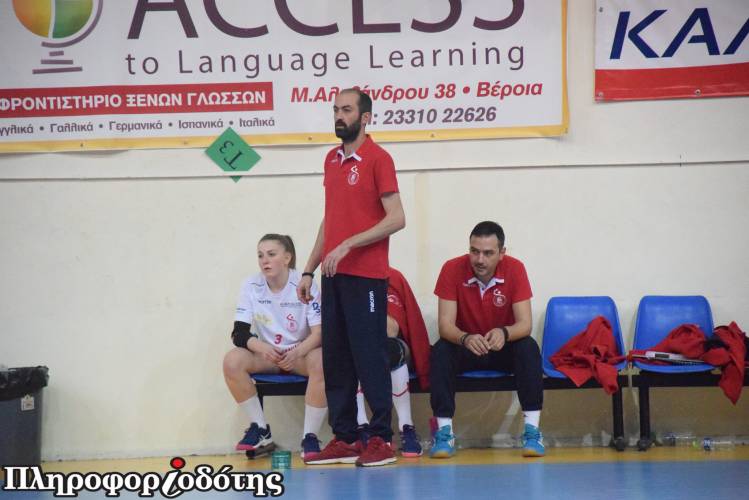 Τσικίνας: “Στο δεύτερο ημίχρονο χάσαμε τον ρυθμό μας και αποσυντονιστήκαμε”