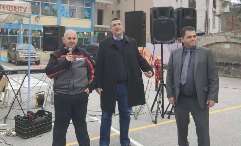 Επιτυχημένο το αποκριάτικο γλέντι της Ευξείνου Λέσχης Νάουσας
