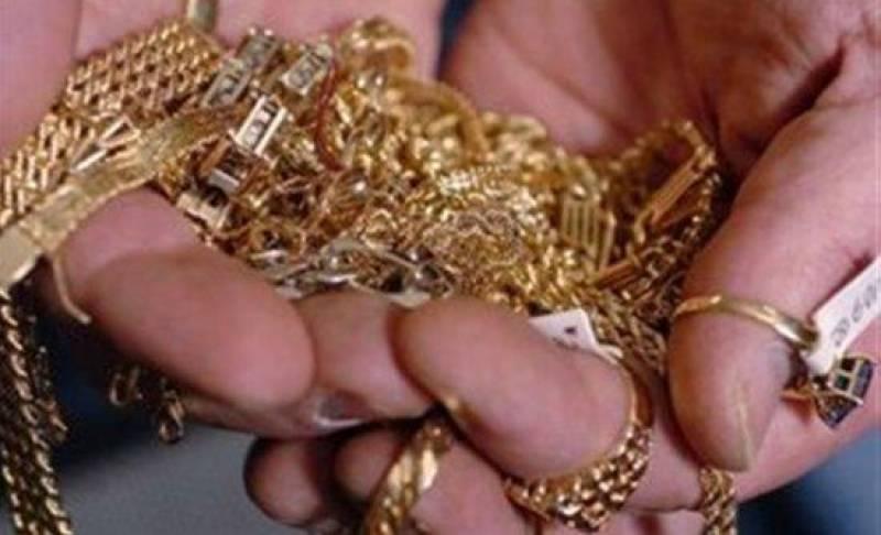 Βεροιώτισσα τσιγγάνα σε σπείρα που προσπάθησε να κλέψει Καλαματιανό χρυσοχόο