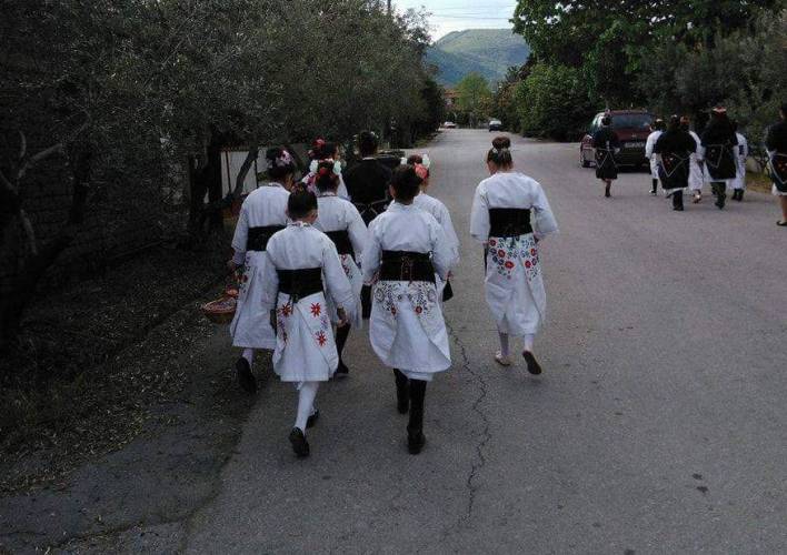 Οι Λαζαρίνες της Βεργίνας γιορτάζουν τον ερχομό της Άνοιξης και της Ανάστασης!