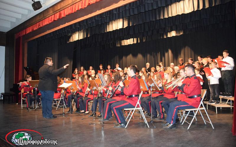 Συναυλία αφιερωμένη στα Πάθη πραγματοποιήθηκε στην Βέροια (φωτογραφίες, βίντεο)