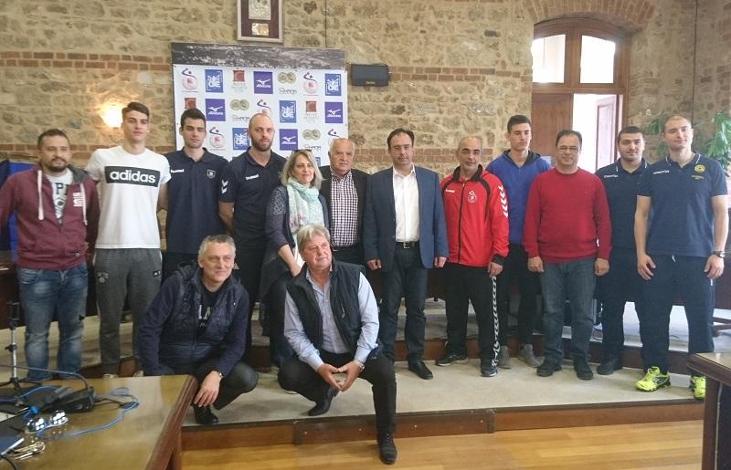 Τελική φάση εφήβων χάντμπολ: Ξεκινά στην Βέροια με την ευχή για καλούς αγώνες (βίντεο)
