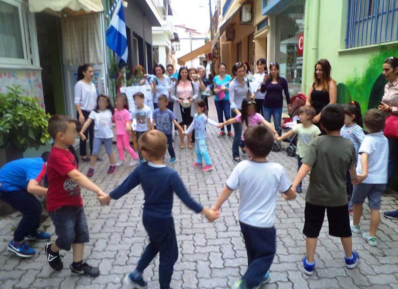 Γιόρτασε τη γιορτή της μητέρας το 2ο Νηπιαγωγείο Βέροιας