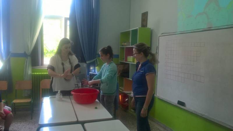 Ενημέρωση στο Δημοτικό Κουλούρας για τους τρόπους μετάδοσης και αντιμετώπισης των μικροβίων