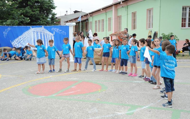 Βραδιά πολιτισμού από το 1ο Δημοτικό Σχολείο Μακροχωρίου (φωτογραφίες)