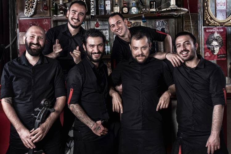 Συναυλία με τους KOZA MOSTRA στο Δάσος Ξηρολιβάδου