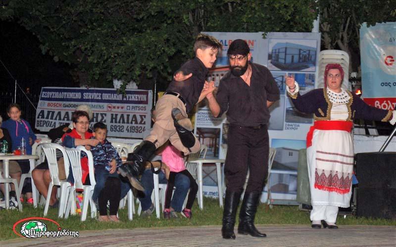 Για δεύτερη χρονιά διοργανώθηκε Κρητικοποντιακό γλέντι στο Κομνήνιο (φωτογραφίες, βίντεο)