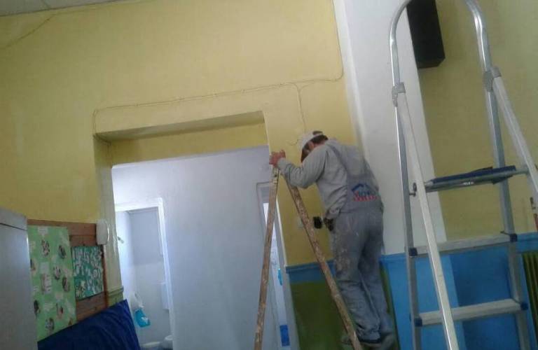 Εργασίες συντήρησης και βελτίωσης σχολικών κτιρίων
