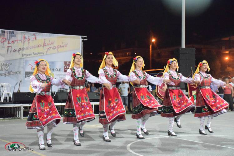 3ο Φεστιβάλ Παραδοσιακών Χορών Δήμου Βέροιας – το γλέντι μεταφέρθηκε στον Προμηθέα (φωτογραφίες, βίντεο)