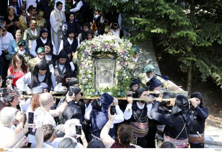 Με λαμπρότητα η γιορτή της Παναγίας στην Σουμελά