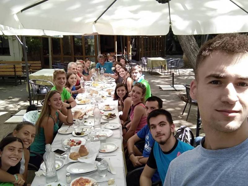 Λήξη σεζόν με γεύμα στην ΓΕ Νάουσας