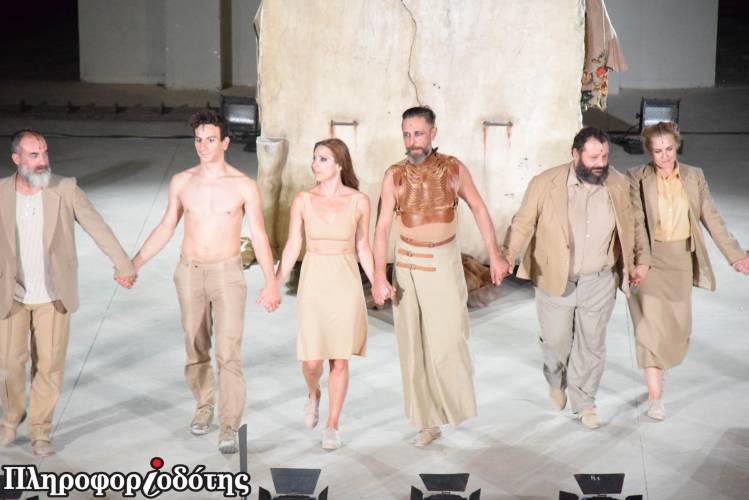 Άρεσε στην Βέροια η παράσταση “Αντιγόνη” (φωτογραφίες, βίντεο)