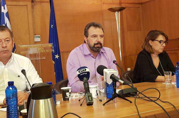 Αραχωβίτης: «Δεν είμαστε σε μέρες που ξεφούσκωναν τα λάστιχα των αγροτών»