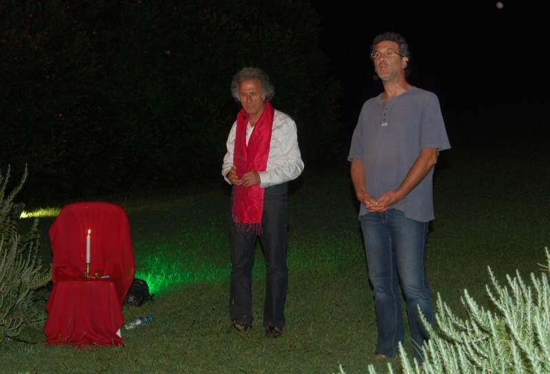 Αφήγηση του έπους του Γκιλγκαμές έξω από τους Βασιλικούς Τάφους στην Βεργίνα (βίντεο)