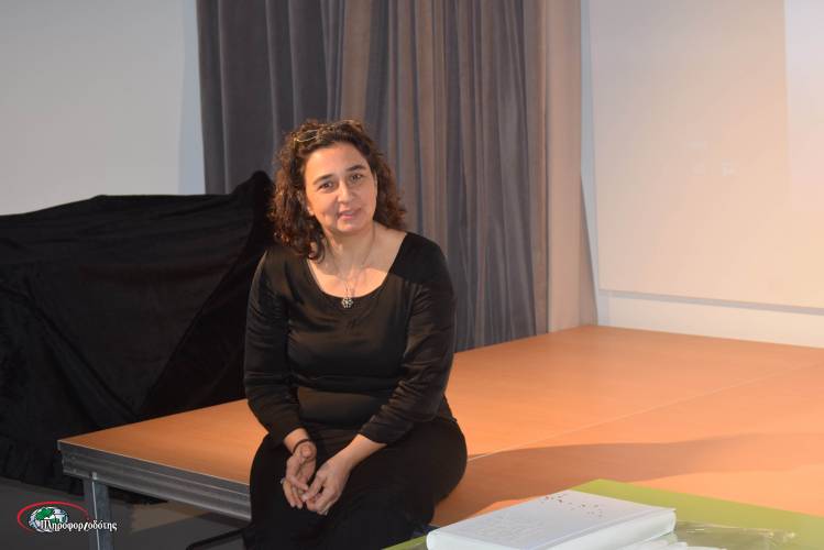Για την τέχνη της φωτογραφίας μίλησε η Λία Ναλμπαντίδου στη Δημόσια Βιβλιοθήκη Βέροιας (φωτογραφίες)