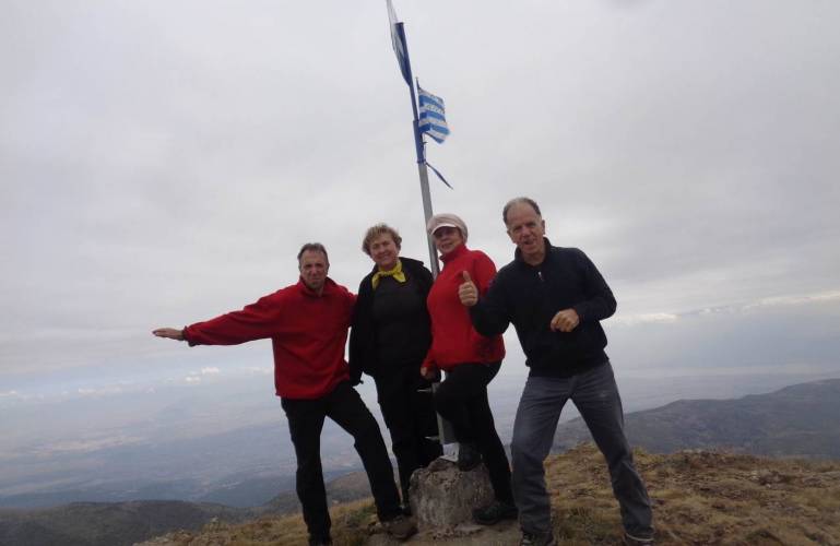 Με τους Ορειβάτες Βέροιας στην κορυφή Ντρισινίκος