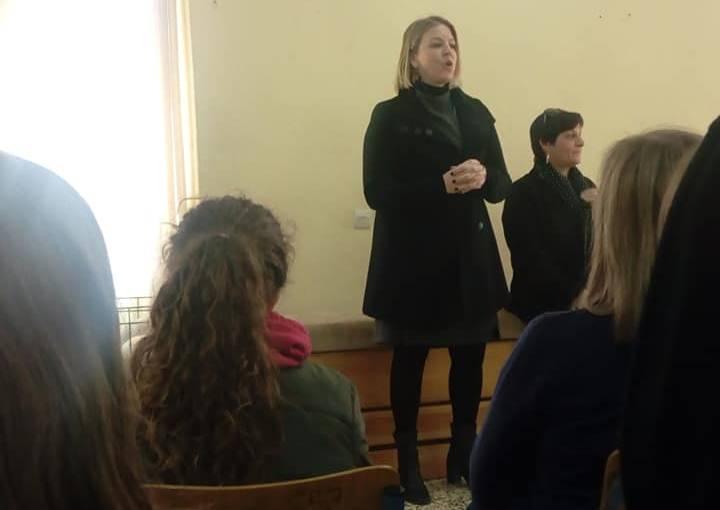 Ο Σύλλογος Μ.Α.μ.Α στο Γυμνάσιο Επισκοπής Ναούσης με αφορμή την παγκόσμια ημέρα Ατόμων με Αναπηρία