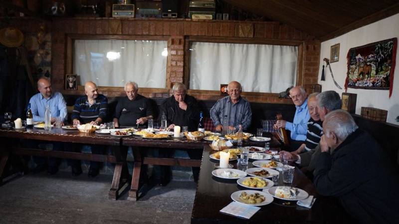 Πρόγραμμα καταγραφών οργανοπαιχτών και τραγουδιστών από την Εύξεινο Λέσχη Νάουσας
