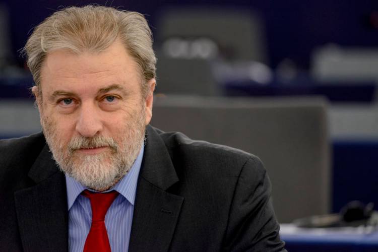 Στη Νάουσα την Κυριακή ο Νότης Μαριάς