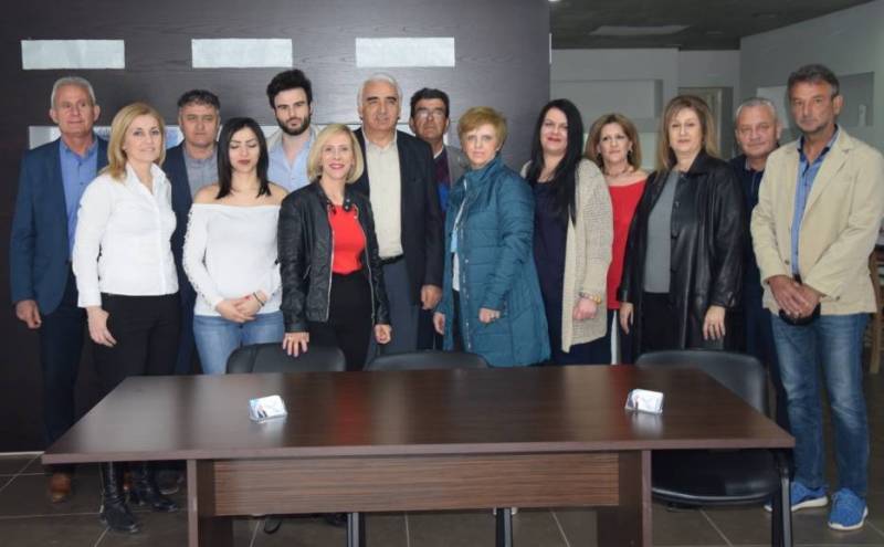 Δεύτερη ομάδα υποψηφίων δημοτικών συμβούλων παρουσίασε ο Μιχάλης Χαλκίδης