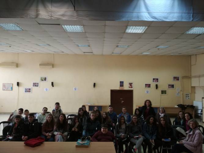 Δράση της Πολιτιστικής Ομάδας «Παραμυθάδες εν δράσει» του Γυμνασίου Μακροχωρίου