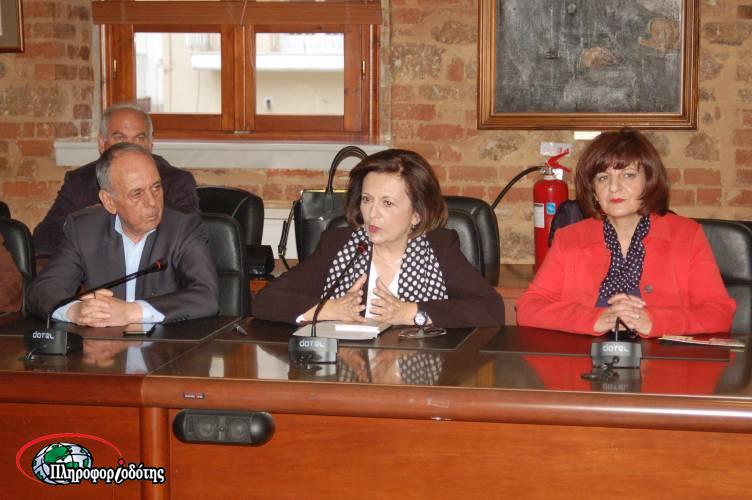 Βασικά σημεία του νομοσχεδίου Ισότητας Φύλων παρουσίασε στην Βέροια η υφυπουργός Μαρίνα Χρυσοβελώνη (φωτογραφίες)