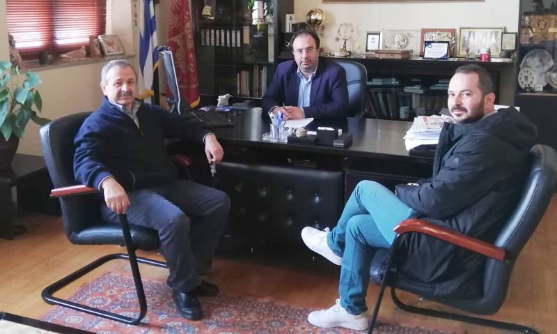 Σύμβαση για το έργο αγροτικής οδοποιίας Αγ. Γεωργίου υπέγραψε ο Δήμαρχος Βέροιας
