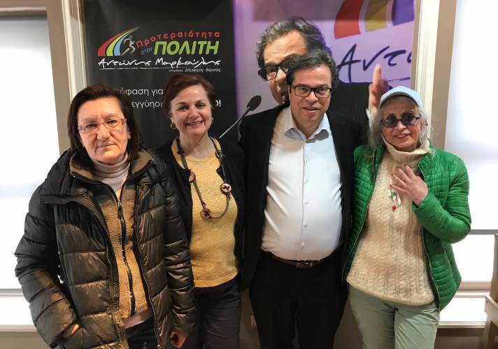 Συνάντηση Αντώνη Μαρκούλη με φιλοζωικές οργανώσεις για το πρόβλημα των αδέσποτων