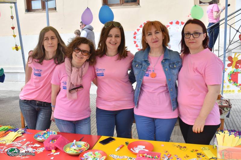 Την Γιορτή της Μητέρας τίμησαν Βρεφονηπιακοί – Παιδικοί Σταθμοί του Δήμου Βέροιας (φωτογραφίες)