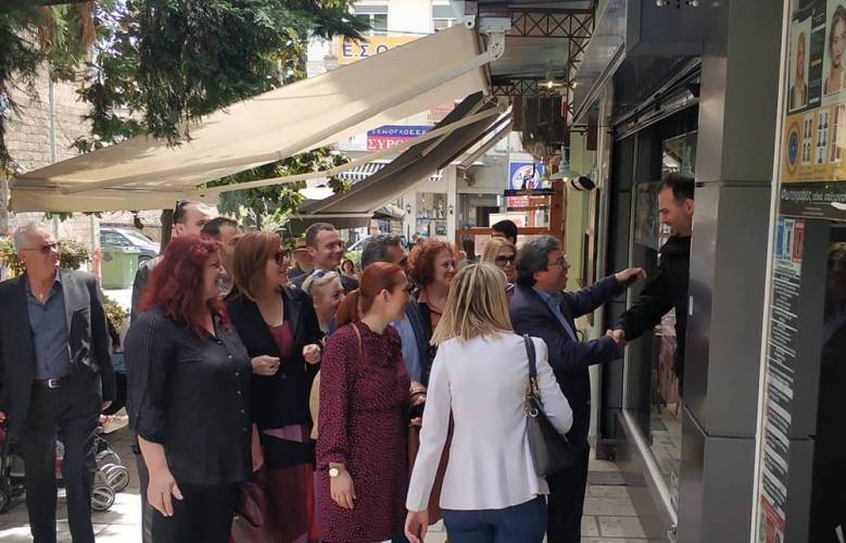 Δεύτερη επίσκεψη του Αντώνη Μαρκούλη στην αγορά της Βέροιας