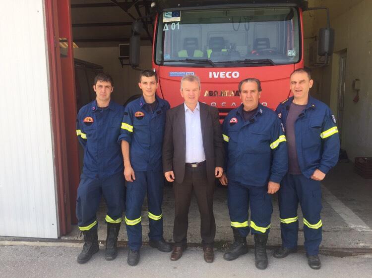 Ο υποψήφιος περιφερειακός σύμβουλος Απόστολος Νεστορόπουλος επισκέφθηκε την Πυροσβεστική της Αλεξάνδρειας