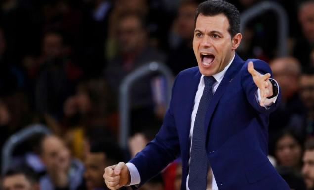 Ο Πρωταθλητής Ευρώπης με την ΤΣΣΚΑ Μόσχας Δημήτρης Ιτούδης στην τελετή λήξης του Veria Basketball Camp